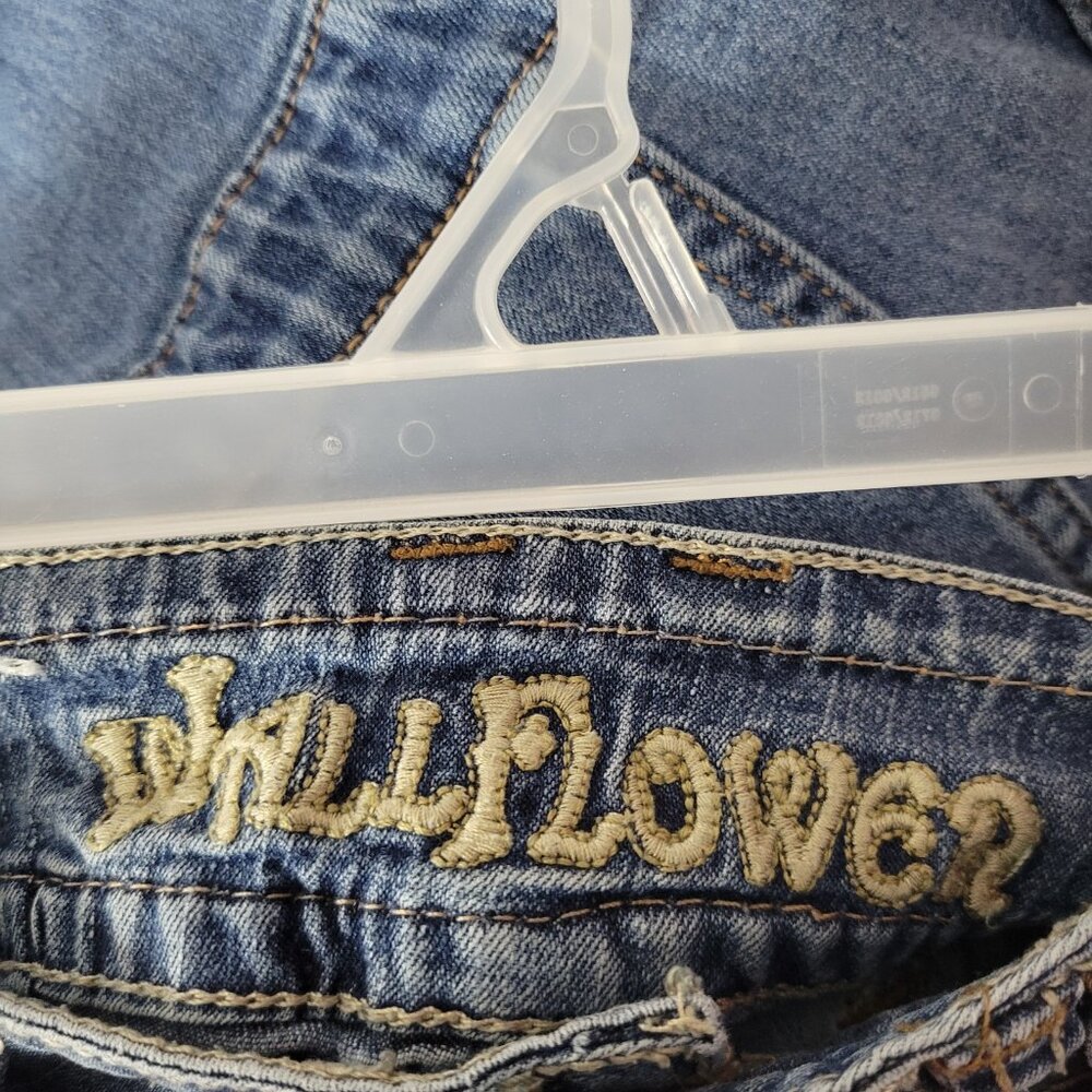 Wallflower Jeans Denim Junior 5 bling BOHO Y2K rhinestone embroidered distressed - Picture 6 of 10